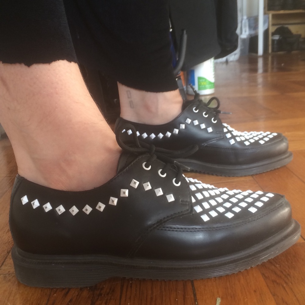 Gorgeous studded Dr. Martens “Willis” creepers - Picture 4 of 7
